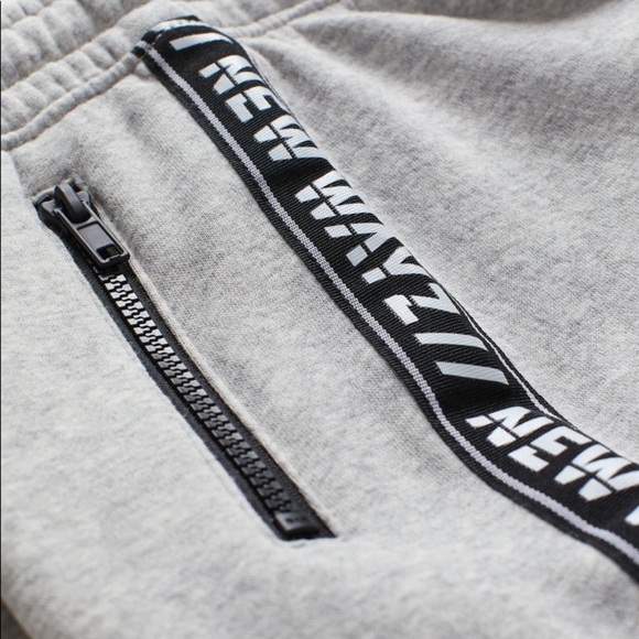 H&M boys grey sweatpants with pockets size 13-14Y - Picture 3 of 6